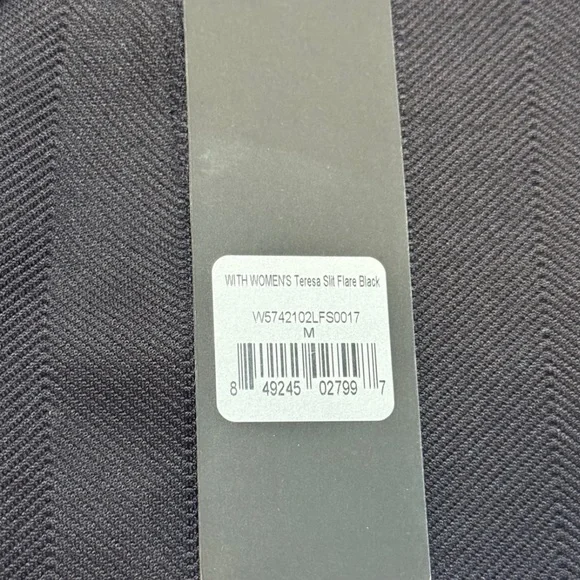 Wear It To Heart TERESA SLIT FLARE BLACK Legging Medium - Picture 9 of 9